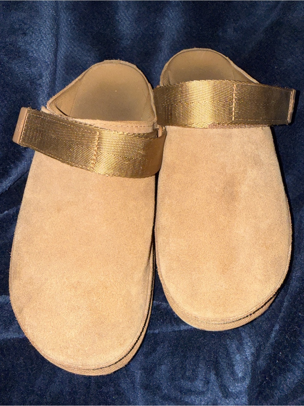 UGG Goldenstar clog